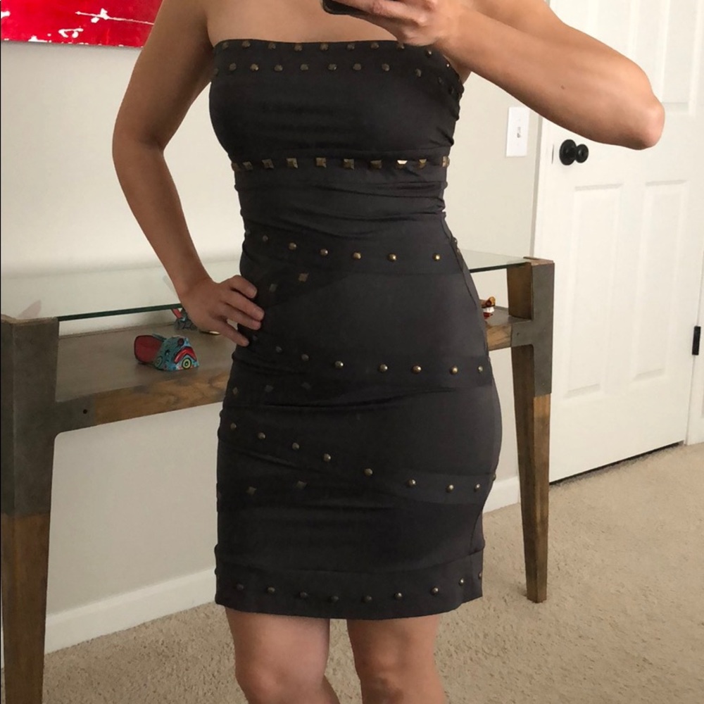 NWOT: Chic Sace dress to die for. Size Small.